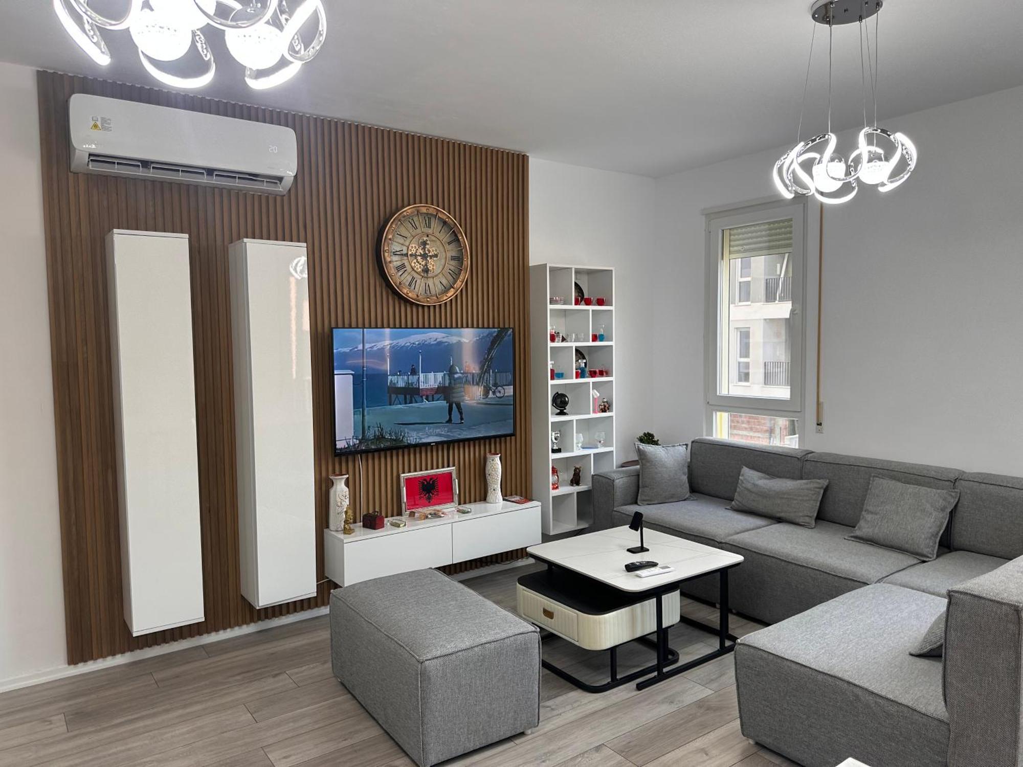 Bratti'S Apartment Near Tirana Center And Mother Teresa Airport Экстерьер фото