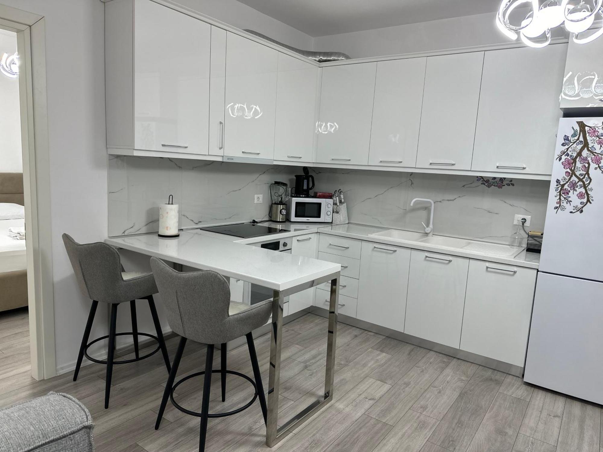 Bratti'S Apartment Near Tirana Center And Mother Teresa Airport Экстерьер фото